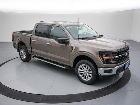 New 2026 Ford F150 XLT w/ XLT Chrome Appearance Package image 2