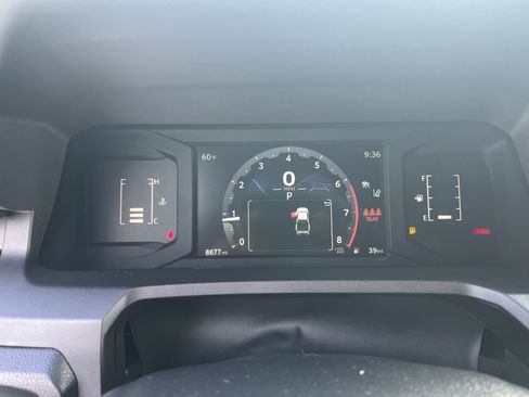 Certified 2025 Toyota Tacoma SR5 AWD/4WD image 24