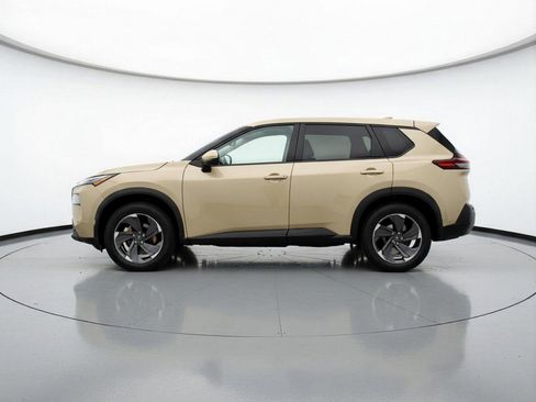 Used 2025 Nissan Rogue SV image 5