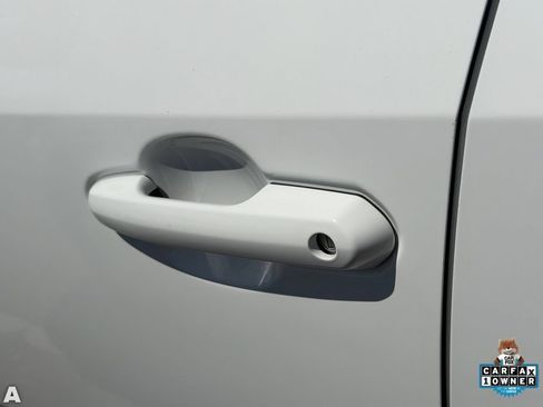 Used 2025 Toyota RAV4 XLE FWD image 10