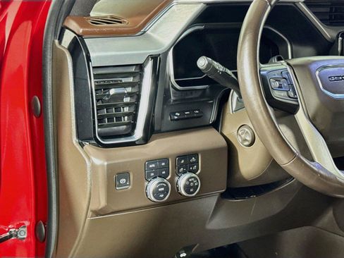 Certified 2022 GMC Sierra 1500 Denali w/ Technology Package AWD/4WD image 8