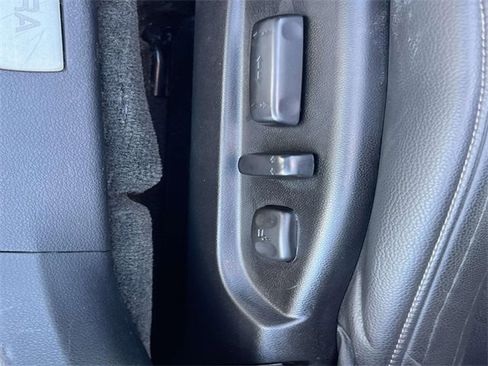 Used 2018 Acura TLX image 26