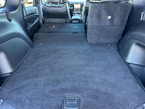 Used 2021 Jeep Grand Cherokee Laredo X image 14