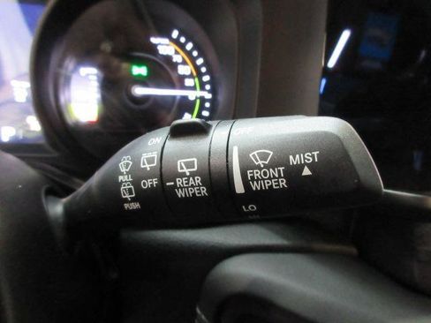 Used 2024 Jeep Wrangler Unlimited Sahara w/ Safety Group AWD/4WD image 20