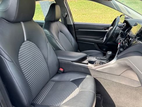 Used 2023 Toyota Camry SE image 13