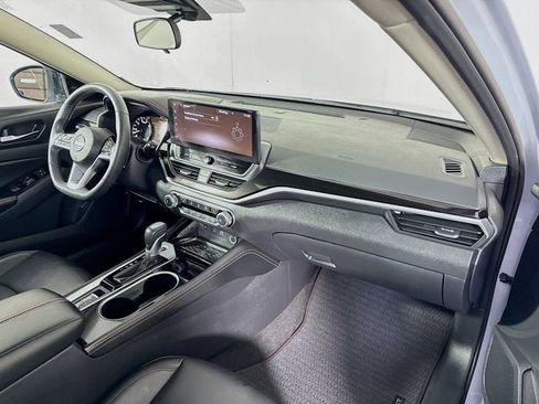 Used 2024 Nissan Altima 2.5 SR w/ SR Premium Package image 26