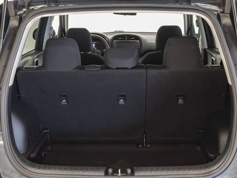 Used 2025 Kia Soul LX w/ LX Technology Package FWD image 30
