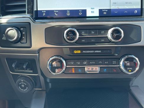 Used 2022 Ford F350 Platinum image 13