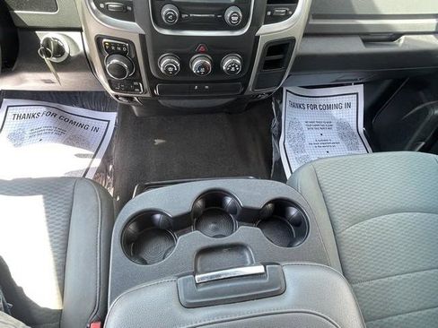 Used 2017 RAM 1500 Classic SLT image 18