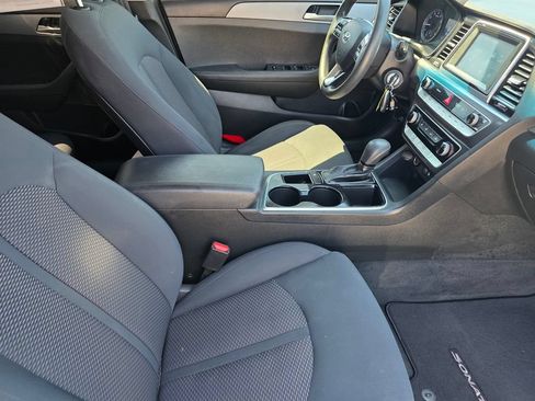 Used 2018 Hyundai Sonata SE FWD image 21