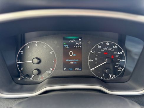 Used 2024 Toyota Corolla SE image 13