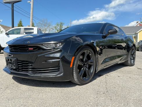 Used 2019 Chevrolet Camaro SS RWD image 2