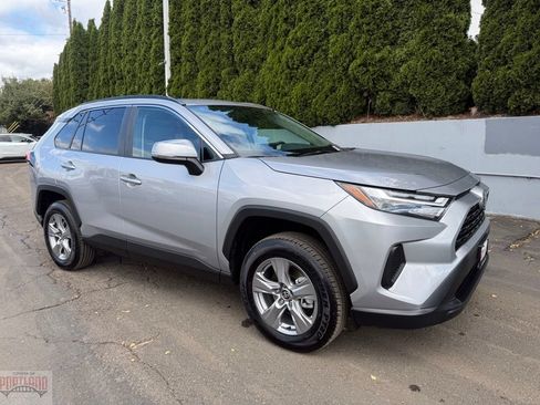 Used 2025 Toyota RAV4 XLE w/ Convenience Package AWD/4WD image 1