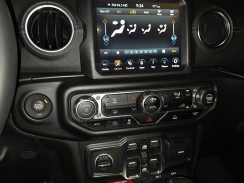 Used 2023 Jeep Wrangler Unlimited Rubicon 4xe AWD/4WD image 11