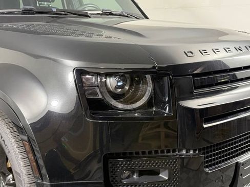 Used 2024 Land Rover Defender 110 X-Dynamic SE AWD/4WD image 12