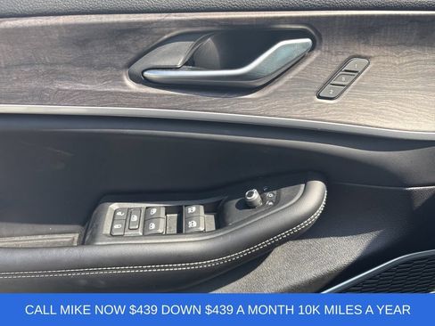 Used 2023 Jeep Grand Cherokee 4WD 4xe image 10