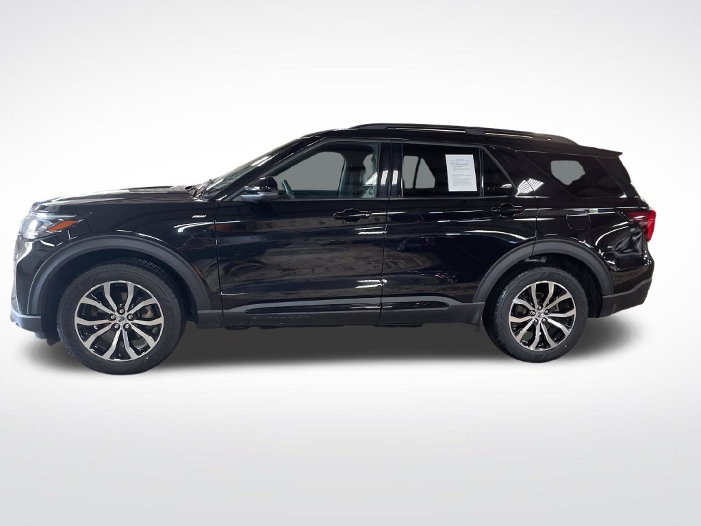 Used 2026 Ford Explorer ST-Line AWD/4WD image 2