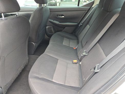 Used 2022 Nissan Sentra SV w/ Lighting Package image 10