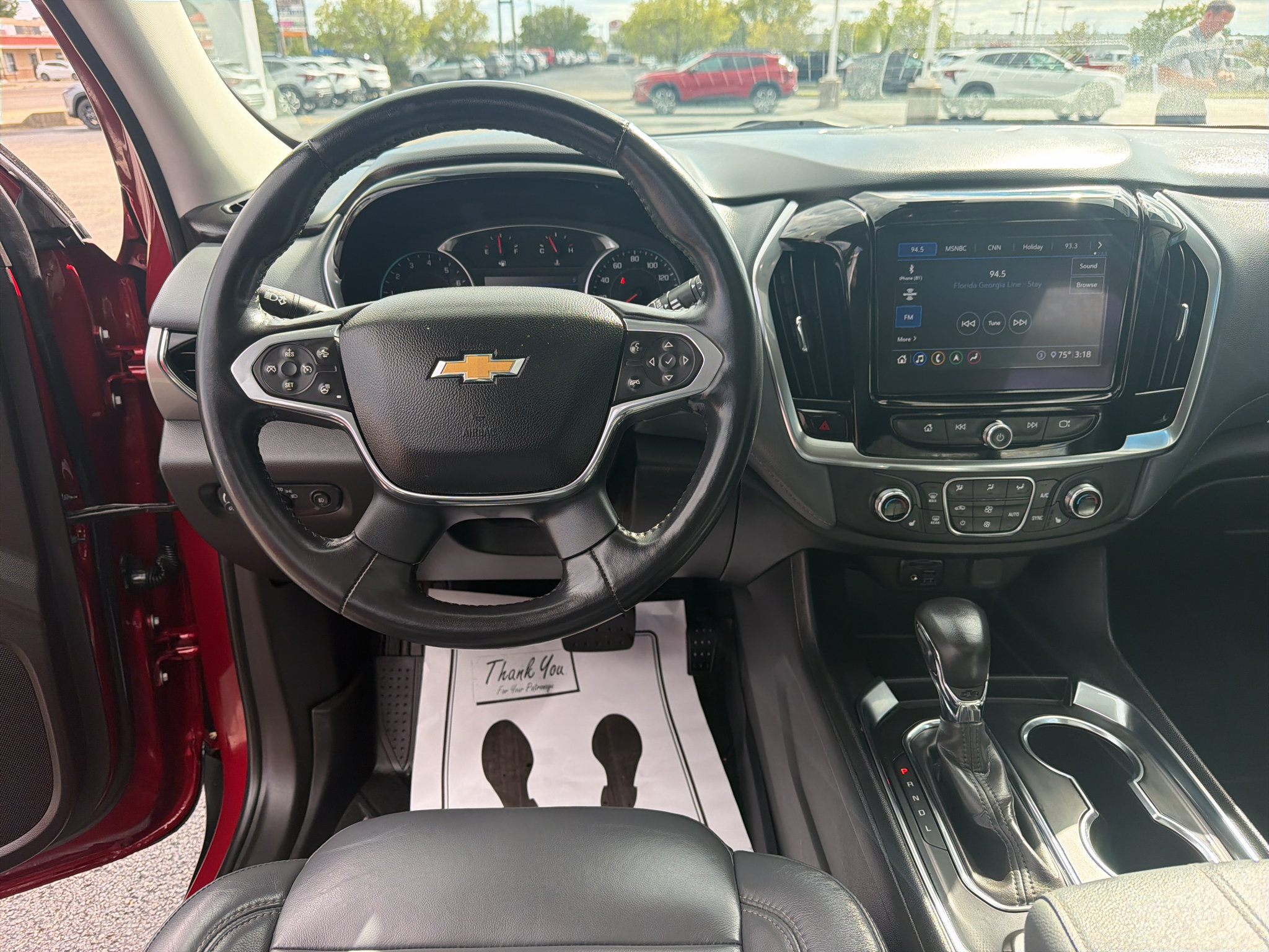 Used 2021 Chevrolet Traverse LT w/ LT Premium Package AWD/4WD image 17