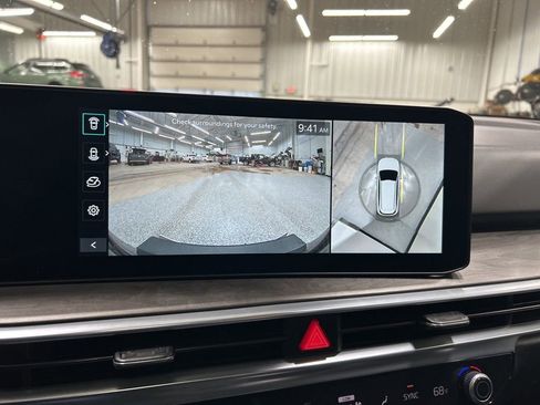 New 2026 Kia Sorento SX image 18