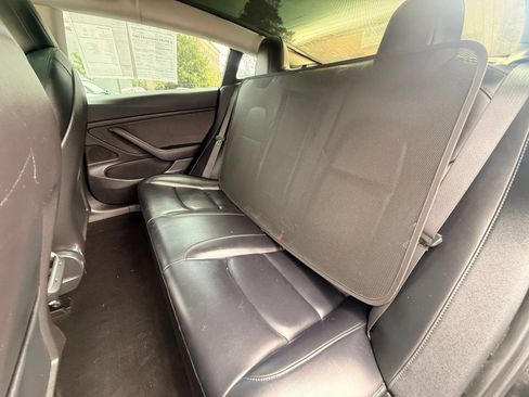 Used 2018 Tesla Model 3 Mid Range RWD image 23