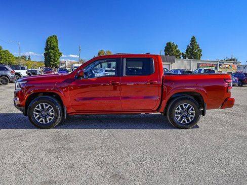 Used 2024 Nissan Frontier SL w/ Technology Package image 9
