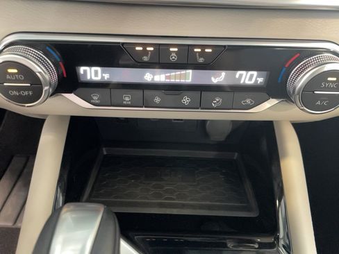Used 2025 Nissan Altima 2.5 SL AWD/4WD image 16