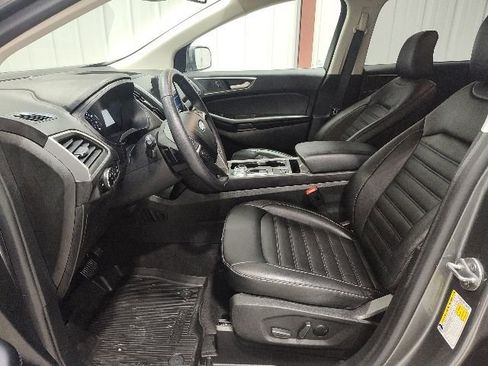 Used 2023 Ford Edge SEL w/ Convenience Package AWD/4WD image 11