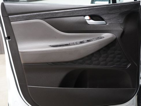 Used 2019 Hyundai Santa Fe SE FWD image 9