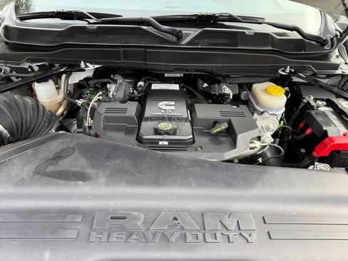 Used 2024 RAM 3500 Big Horn image 10