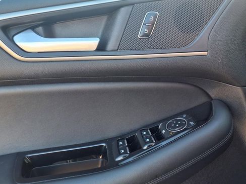 Used 2019 Ford Edge SEL w/ Equipment Group 201A image 31