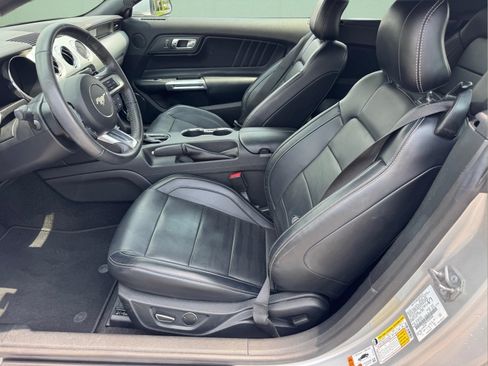 Used 2016 Ford Mustang GT Premium w/ Equipment Group 401A RWD image 5