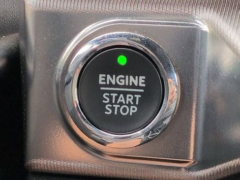 Used 2023 Ford F150 Raptor w/ Raptor 37 Performance Package AWD/4WD image 33