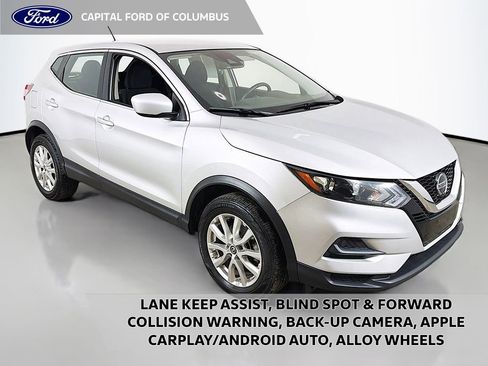 Used 2021 Nissan Rogue Sport S image 1