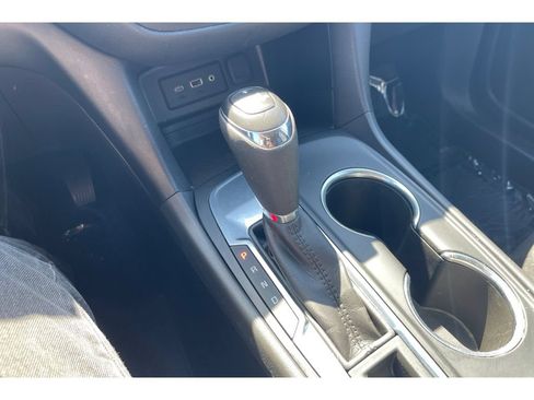 Used 2021 Chevrolet Equinox LT FWD image 30