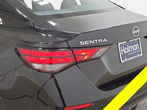 Used 2024 Nissan Sentra SV FWD image 33