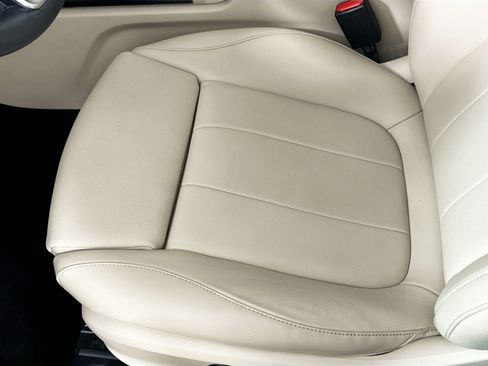 Certified 2023 Mercedes-Benz GLA 250 4MATIC image 23