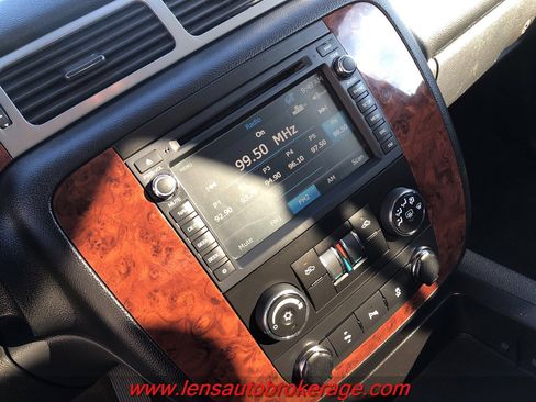 Used 2012 Chevrolet Avalanche LS w/ Convenience Package image 14