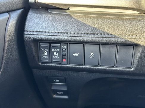 Certified 2025 Honda Odyssey Sport-L image 17