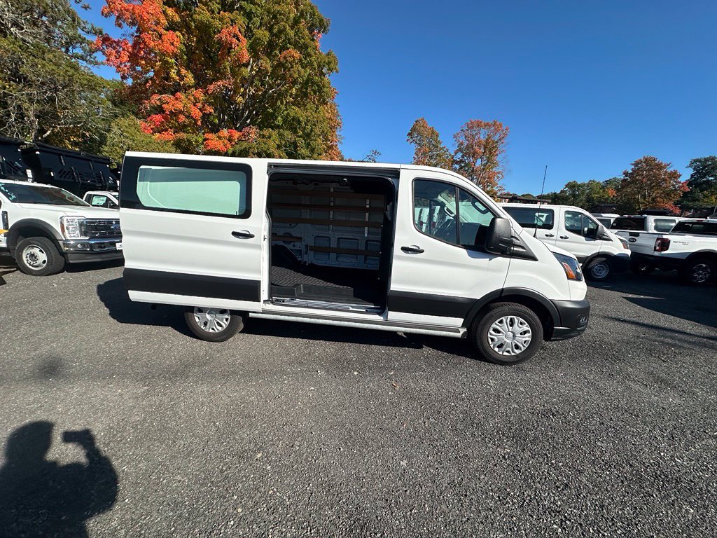 Used 2025 Ford Transit 250 Low Roof w/ Exterior Upgrade Package RWD image 6