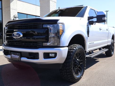 Used 2019 Ford F250 Lariat w/ Lariat Ultimate Package image 2