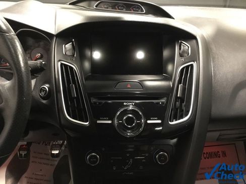 Used 2016 Ford Focus RS image 49