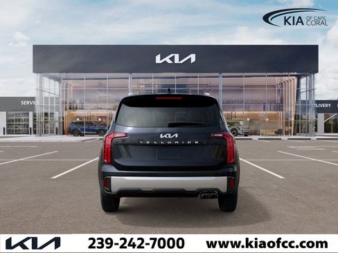 New 2025 Kia Telluride S image 5