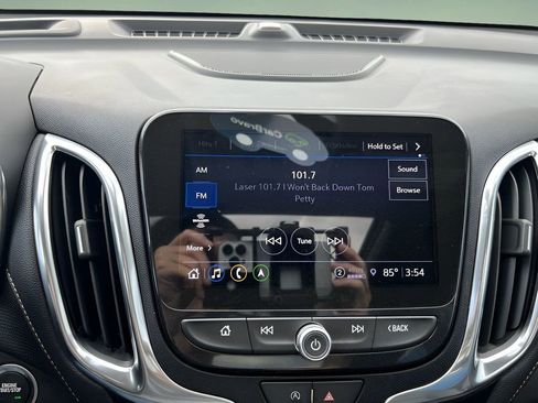 Certified 2024 Chevrolet Equinox Premier image 13