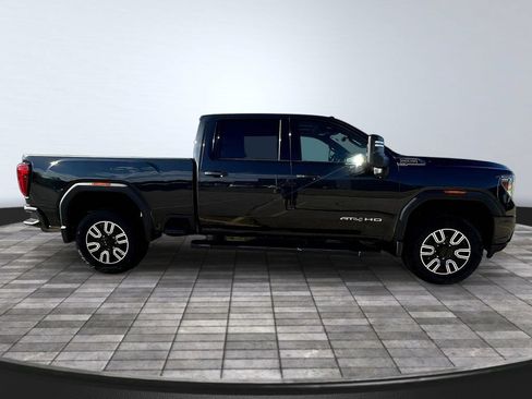 Used 2020 GMC Sierra 3500 AT4 w/ AT4 Premium Package AWD/4WD image 8