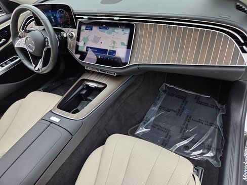 Certified 2025 Mercedes-Benz E 350 Sedan image 18
