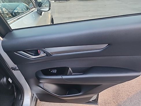 Used 2019 MAZDA CX-5 Sport image 26