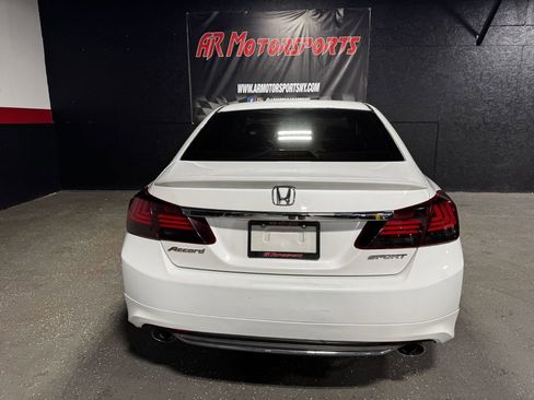 Used 2014 Honda Accord Sport image 4