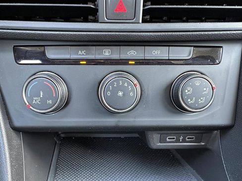 Used 2022 Volkswagen Jetta S FWD image 21
