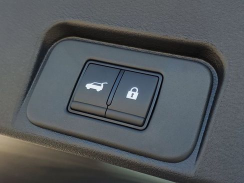 New 2026 Nissan Rogue SV image 8